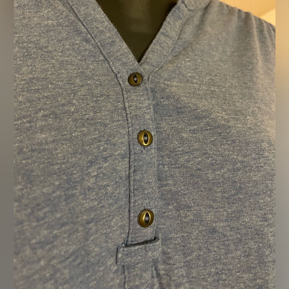 Basic Editions Lightweight Long-Sleeve Shirt - Size XL - Picture 2 of 10